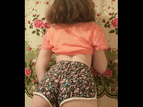 ❤️ Seksega juna bebo demetas sian pantalonon ĉe fotilo ❤️ Pornvideo ĉe ni ❌️❤