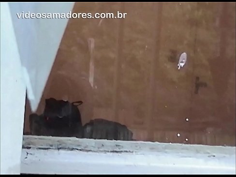 ❤️ Korneca viro rigardante sian amatinon kun alia ulo, registrante fikan filmeton sen ĝeni la paron ❤️ Pornvideo ĉe ni ❌️❤