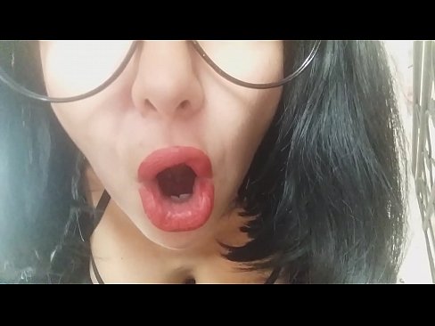 ❤️ Kara, via duonpatrino ne lasos vin iri al lernejo hodiaŭ... Mi bezonas vin tro multe... ❤️ Pornvideo ĉe ni ❌️❤
