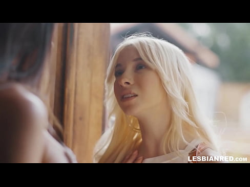 ❤️ Knabino venas hejmen kelkajn monatojn poste kaj finas manĝi la kuzon de sia duonpatrino ❤️ Pornvideo ĉe ni ❌️❤